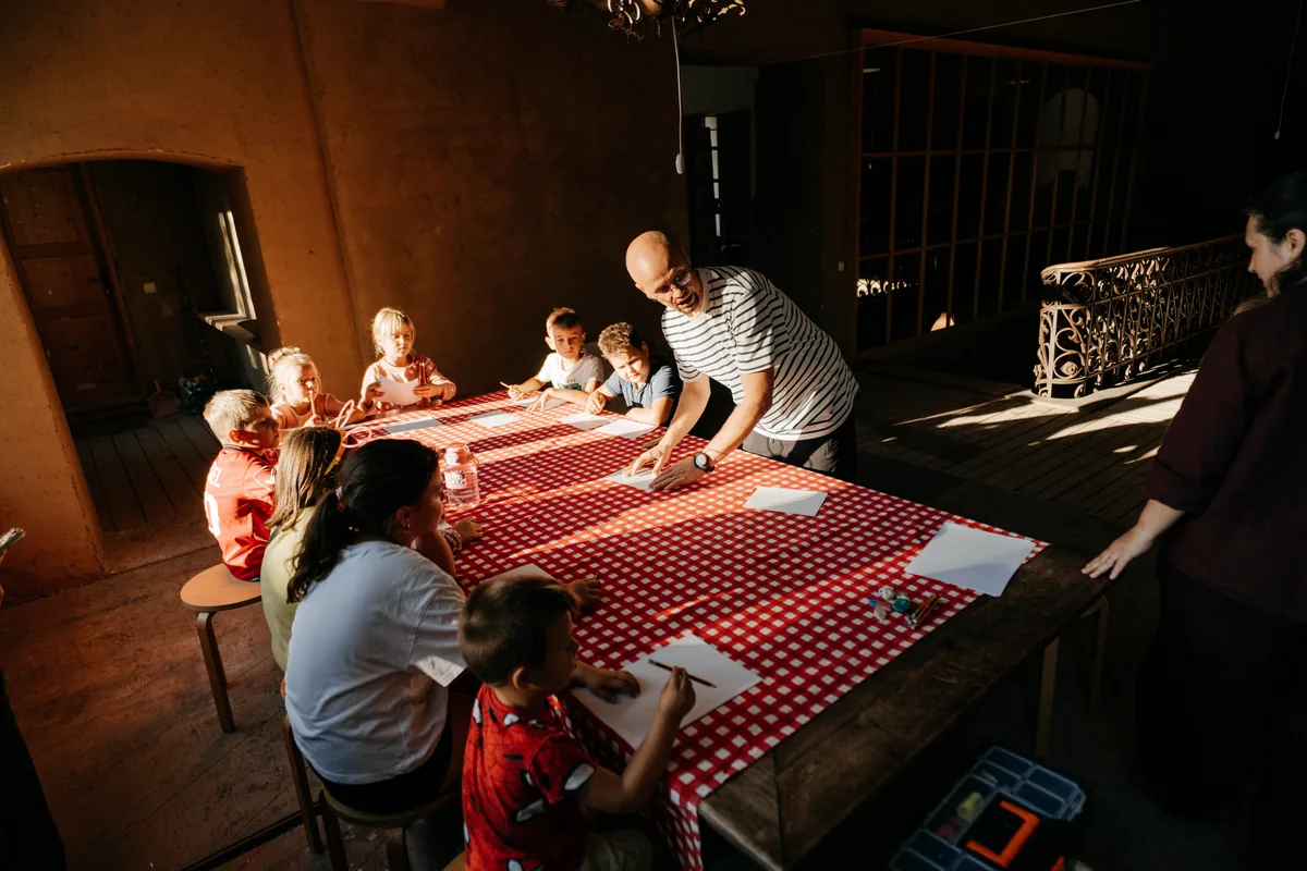 Film la Conac — ateliere de lectură